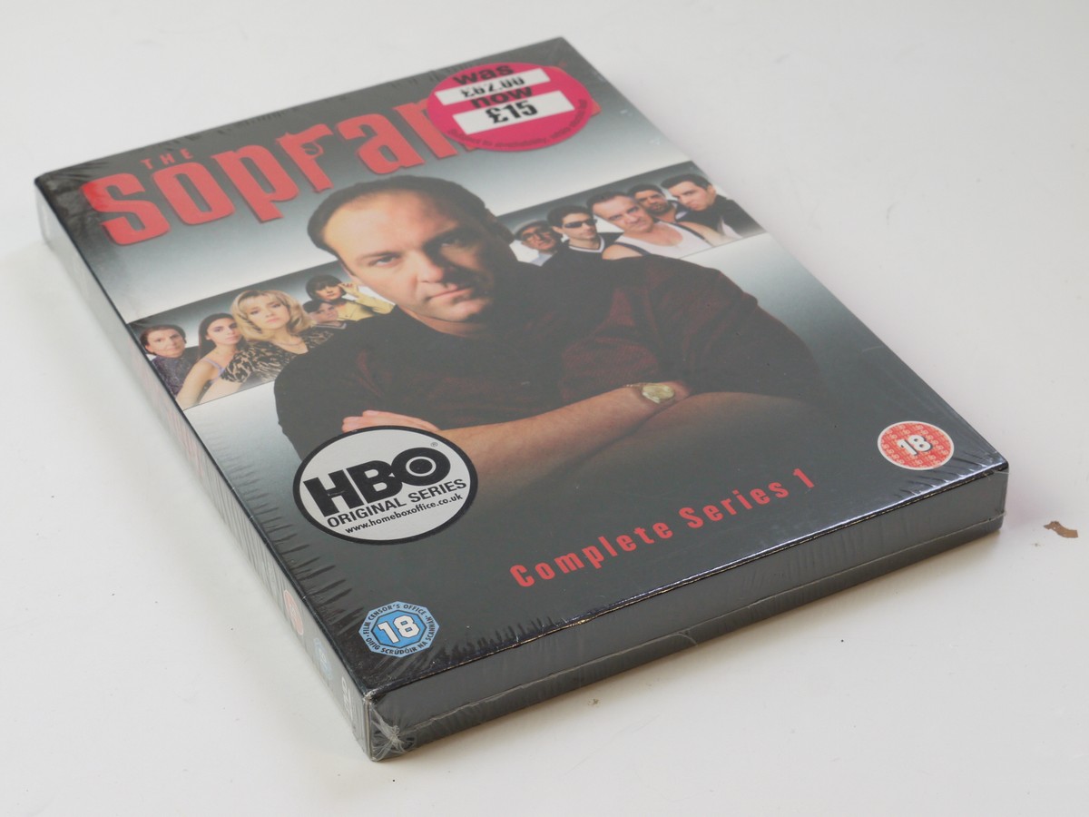 mwclassiccameras-20250606-140 The Sopranos Complete Series 1. A 4 DVD Disk Collectors Edition with Special Featuyres. PAL/Region 2 (UK). Sealed. Unused