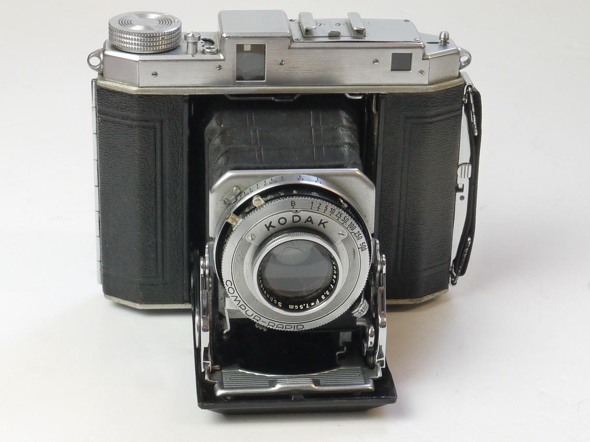 mwclassiccameras-20250606-27 Kodak Duo Six-20 Series 2 6x4 folding COUPLED RANGEFINDER camera with Schneider 7.5cm f3.5 Xenar uncoated lens in Compur-Rapid shutter. RARE CRF MODEL