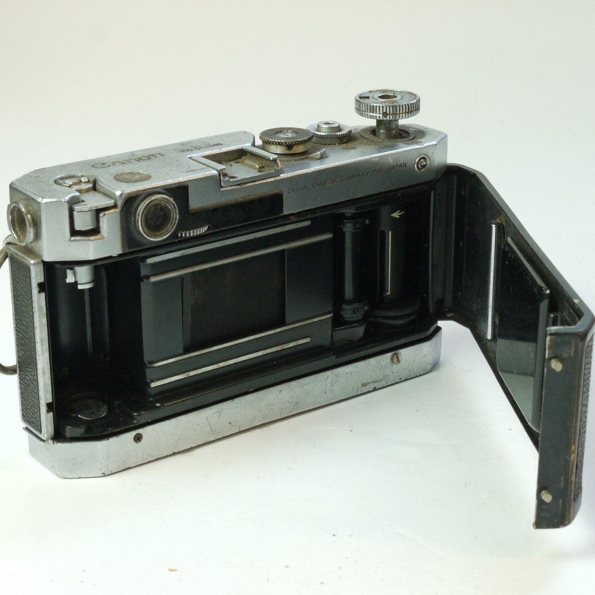mwclassiccameras-20250613-152 Canon Vt Leica Copy body. SUITABLE FOR SPARE PARTS/RESTORATION