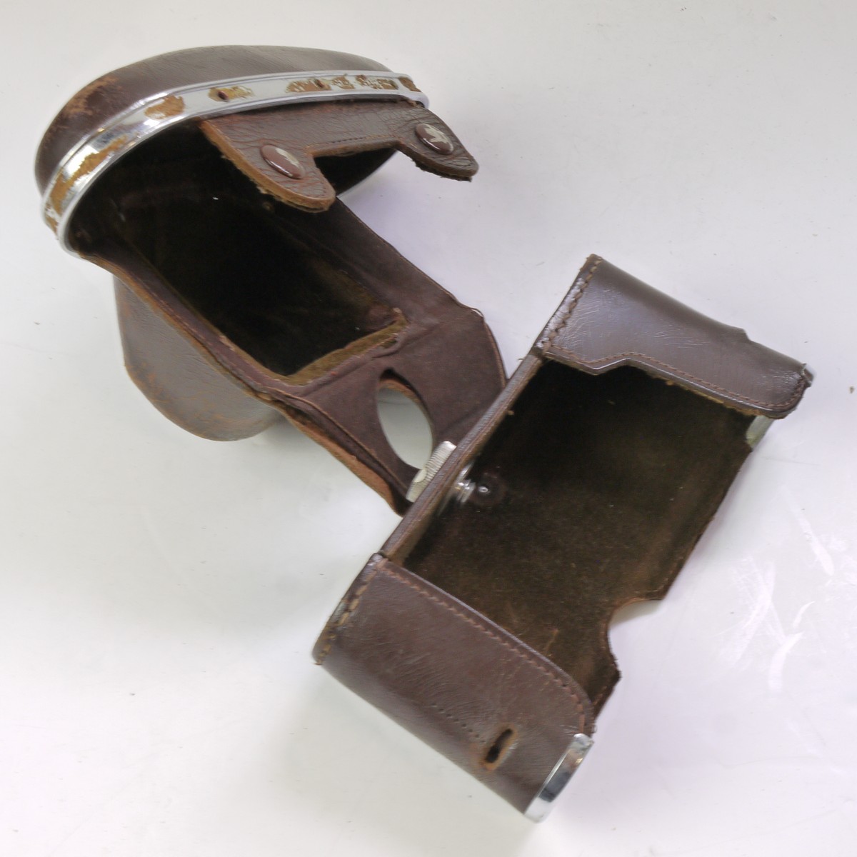 mwclassiccameras-20250620-223 Rectaflex Brown leather ER case for the Italian Rectaflex 35mm SLR. UNCOMMON