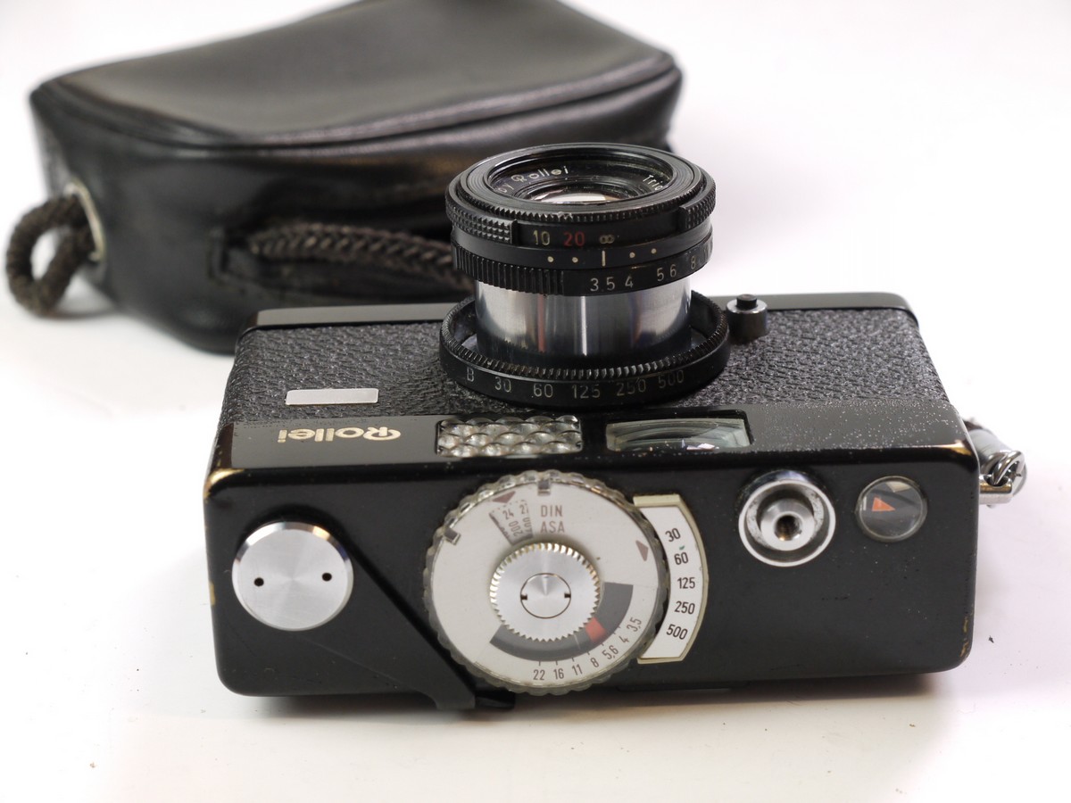 mwclassiccameras-20250620-277 Rollei B35 selenium metered 35mm camera, black, with Rollei 40mm f3.5 Triotar collapsible lens + Rollei wrist strap & Rollei Pouch Case