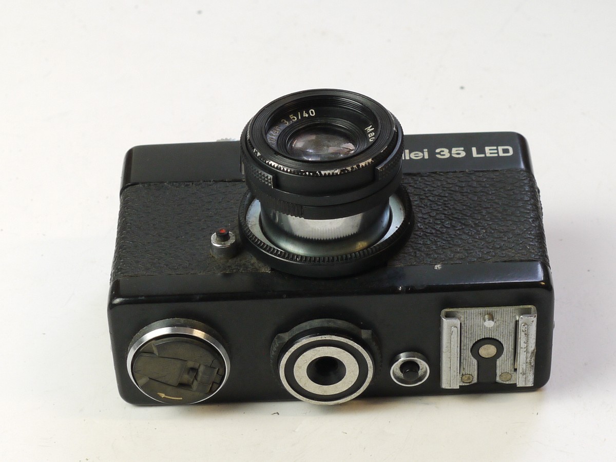 mwclassiccameras-20250620-339 Rollei 35 LED Black 35mm CDS Metered camera with Rollei 40mm f3.5 Triotar collapsible lens