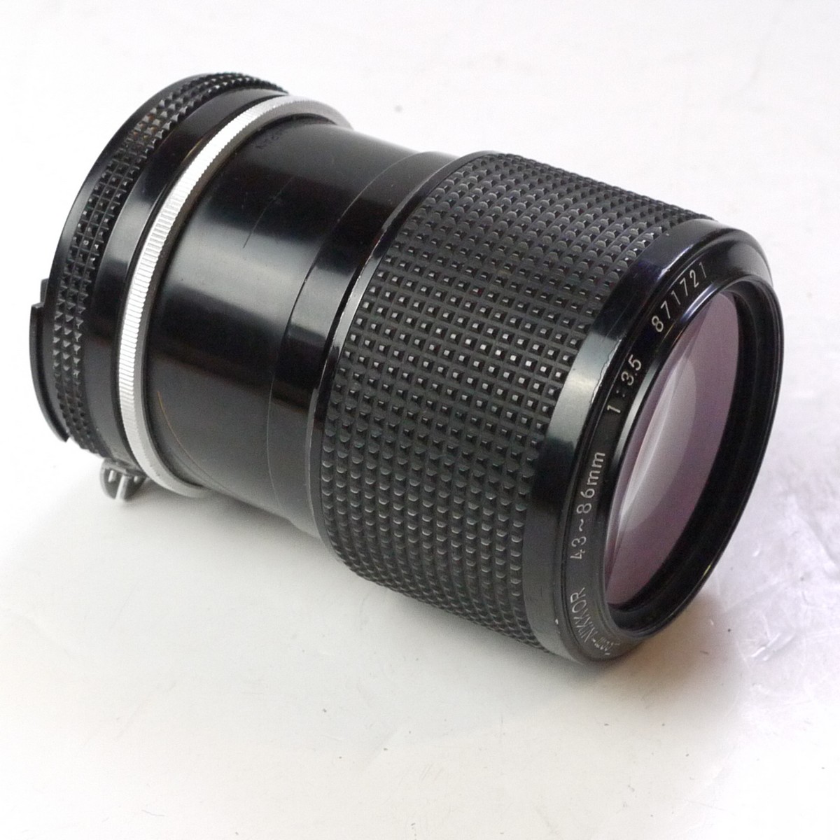 mwclassiccameras-20250627-130 Nikon 43-86mm f3.5 Zoom Nikkor manual zoo/focus AI mount lens + Skylight filter & Nikon Keeper case