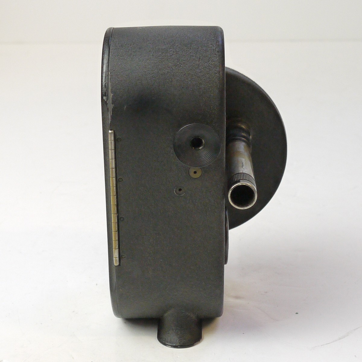 mwclassiccameras-20250704-155 Bell & Howell 134 Standard 8 Spring motored camera body with triple turret & strap + B&H leather outfit carrying case