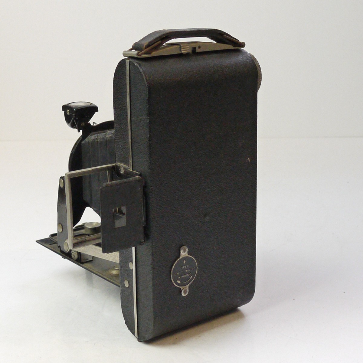 mwclassiccameras-20250704-165 Kodak Six-20 Model D 6x9 folding camera with 100mm f6.3 Anastigmat lens in 3-Speed shutter
