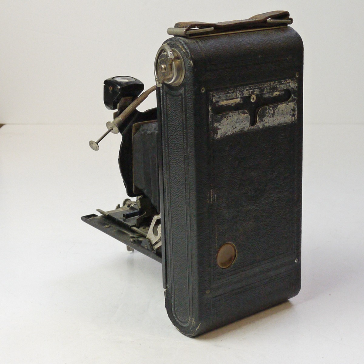 mwclassiccameras-20250704-171 Kodak No.1 Pocket Kodak Autographic 6x9 folding camera with 98mm f7.9 Kodak lens. With Cable Release but no Stylus