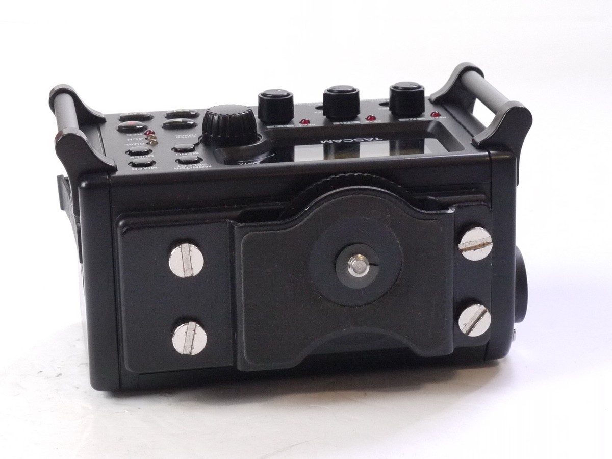 mwclassiccameras-20250718-124 Tascam Linear PCM Recorder/Mixer DR-60D Mk.1 (For Videos on DSLRs) Takes SD Card
