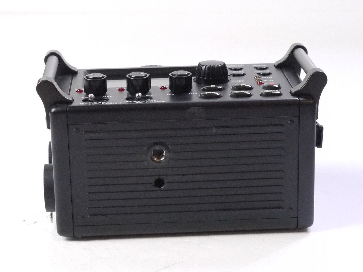 mwclassiccameras-20250718-125 Tascam Linear PCM Recorder/Mixer DR-60D Mk.1 (For Videos on DSLRs) Takes SD Card