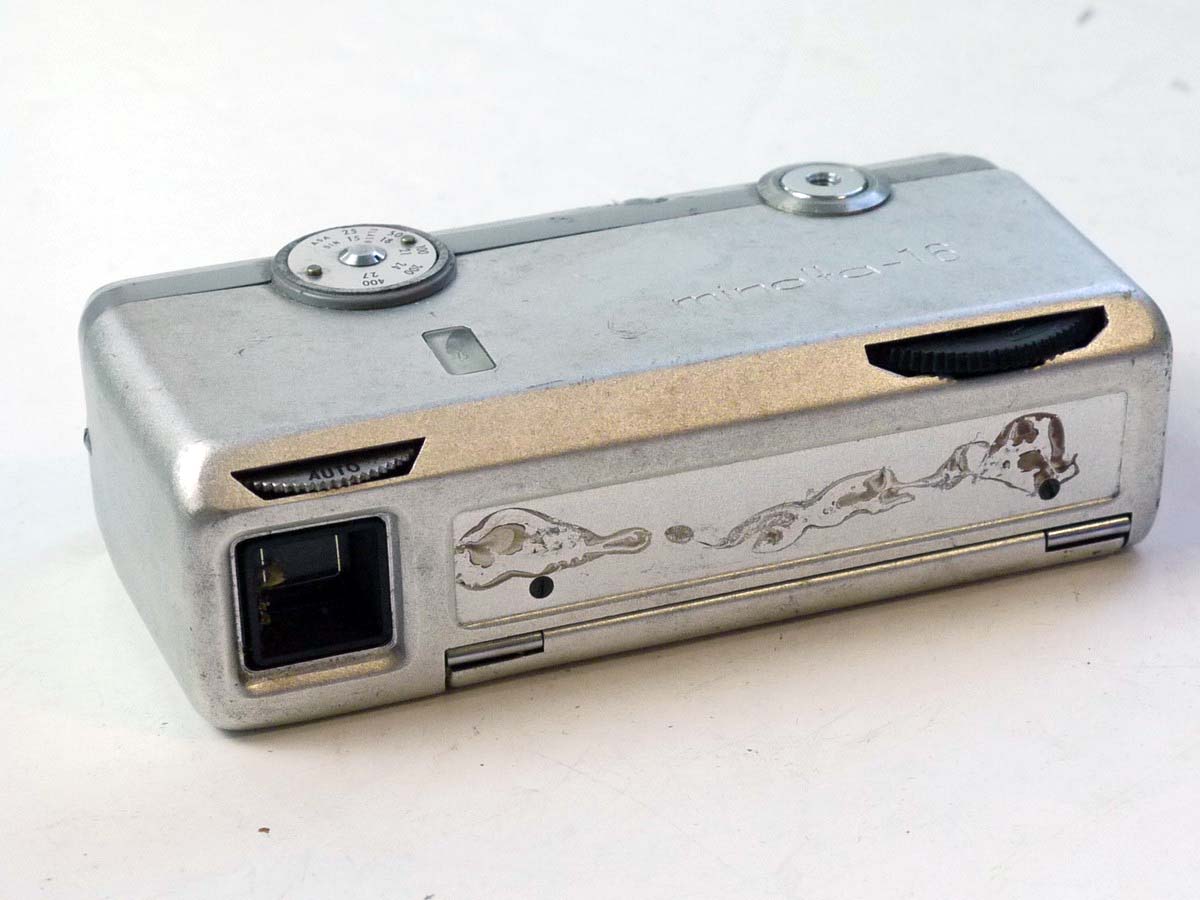 mwclassiccameras-20250801-171 Minolta-16 Subminiature Camera, Chrome