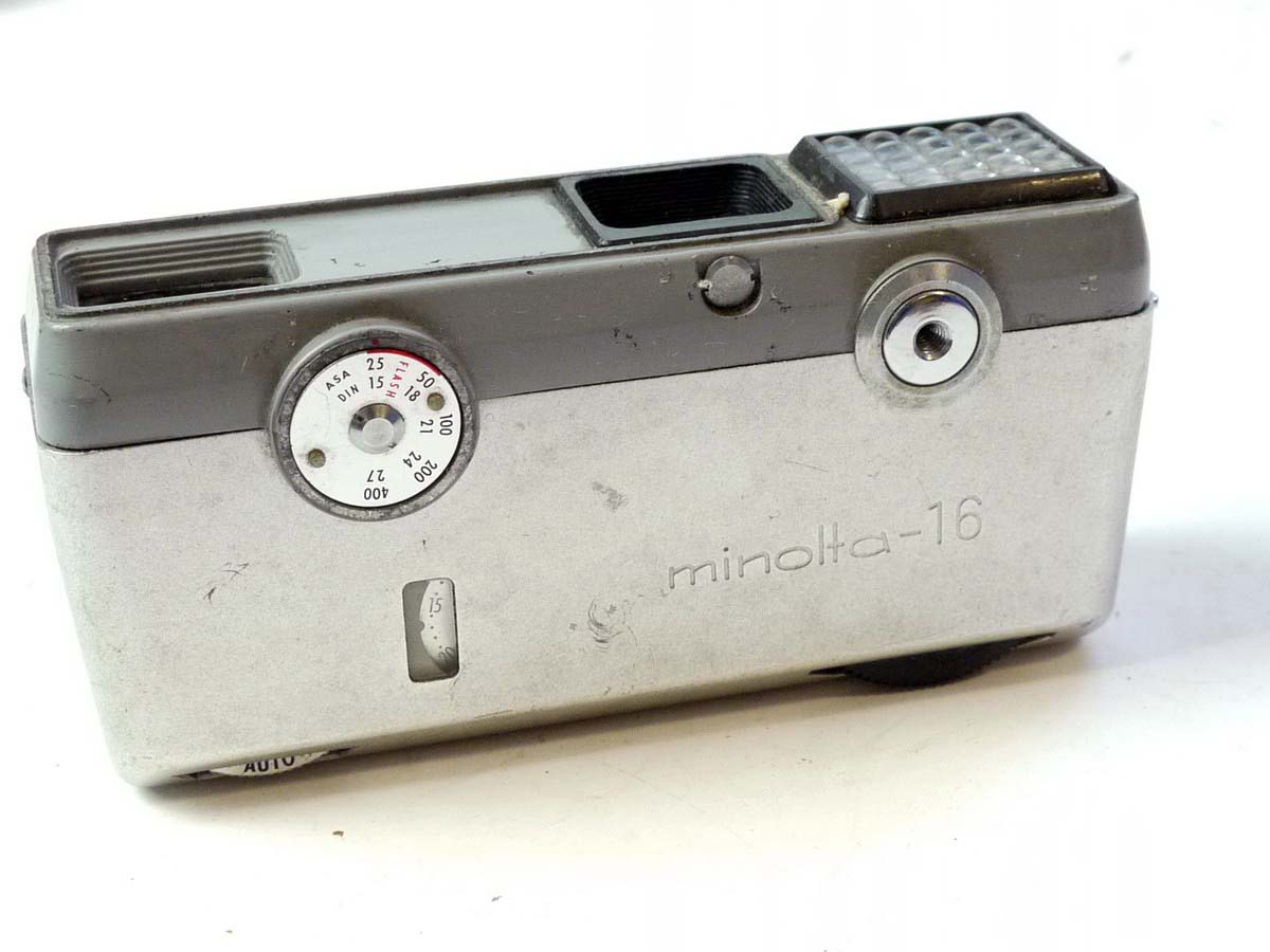 mwclassiccameras-20250801-172 Minolta-16 Subminiature Camera, Chrome