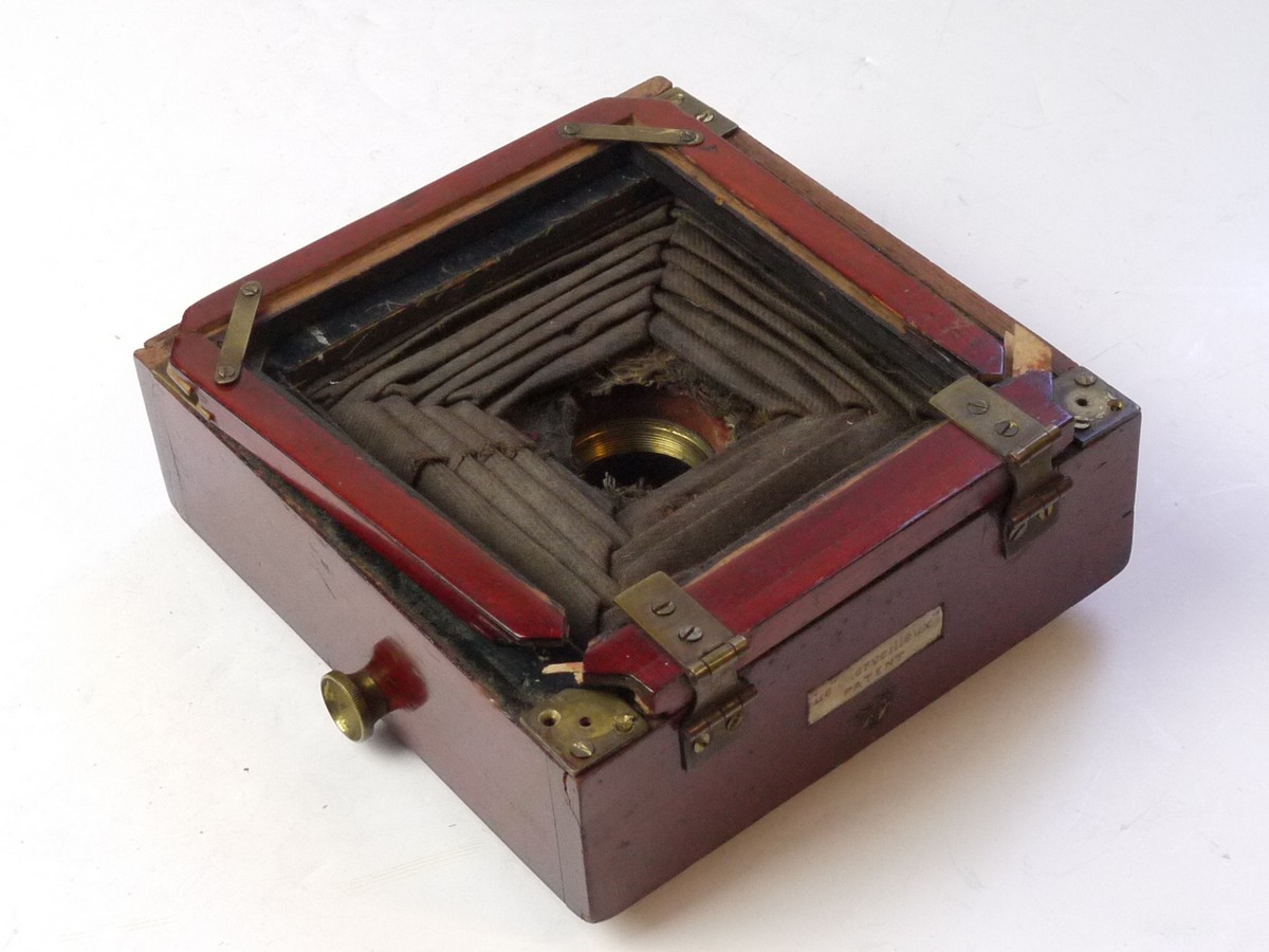 mwclassiccameras-20250808-89 J Lancaster Le Merveileaux 1/4 Plate Mahogany Fiedl Camera with black bellows & simple unbranded brass lens. NEEDS RESTORATION