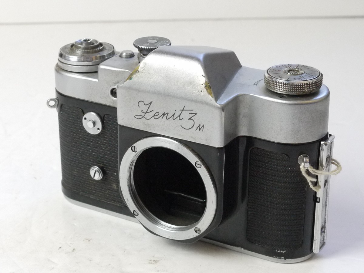 mwclassiccameras-20250815-1 Zenit 3M 35mm SLR body only, L39 screw fitting. NEEDS REPAIR/SUITABLE FOR SPARE PARTS