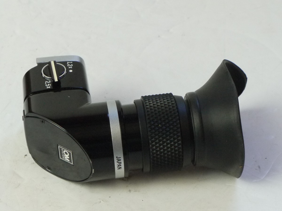 mwclassiccameras-20250815-22 Olympus 1.2X-2.5X Adjustable Eyepiece fitting Varimagni right angle magnifier with eyecup for OM Cameras + makers case