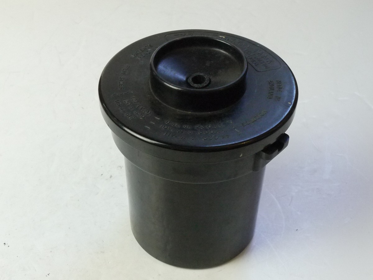 mwclassiccameras-20250815-28 The Patterson Major Tank, Adjustable Model for 127, 120/620 & 116616 Roll Films. Made in England