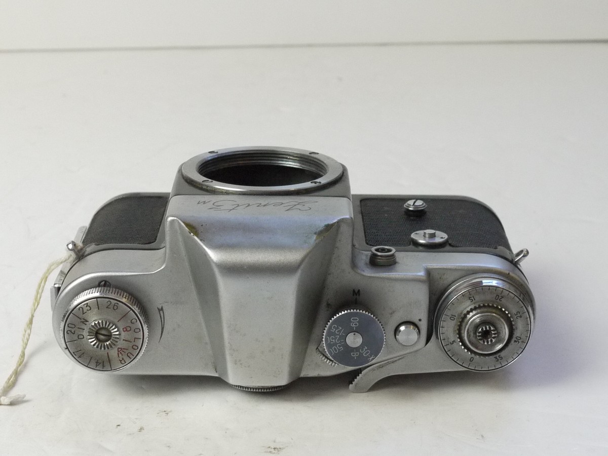 mwclassiccameras-20250815-4 Zenit 3M 35mm SLR body only, L39 screw fitting. NEEDS REPAIR/SUITABLE FOR SPARE PARTS