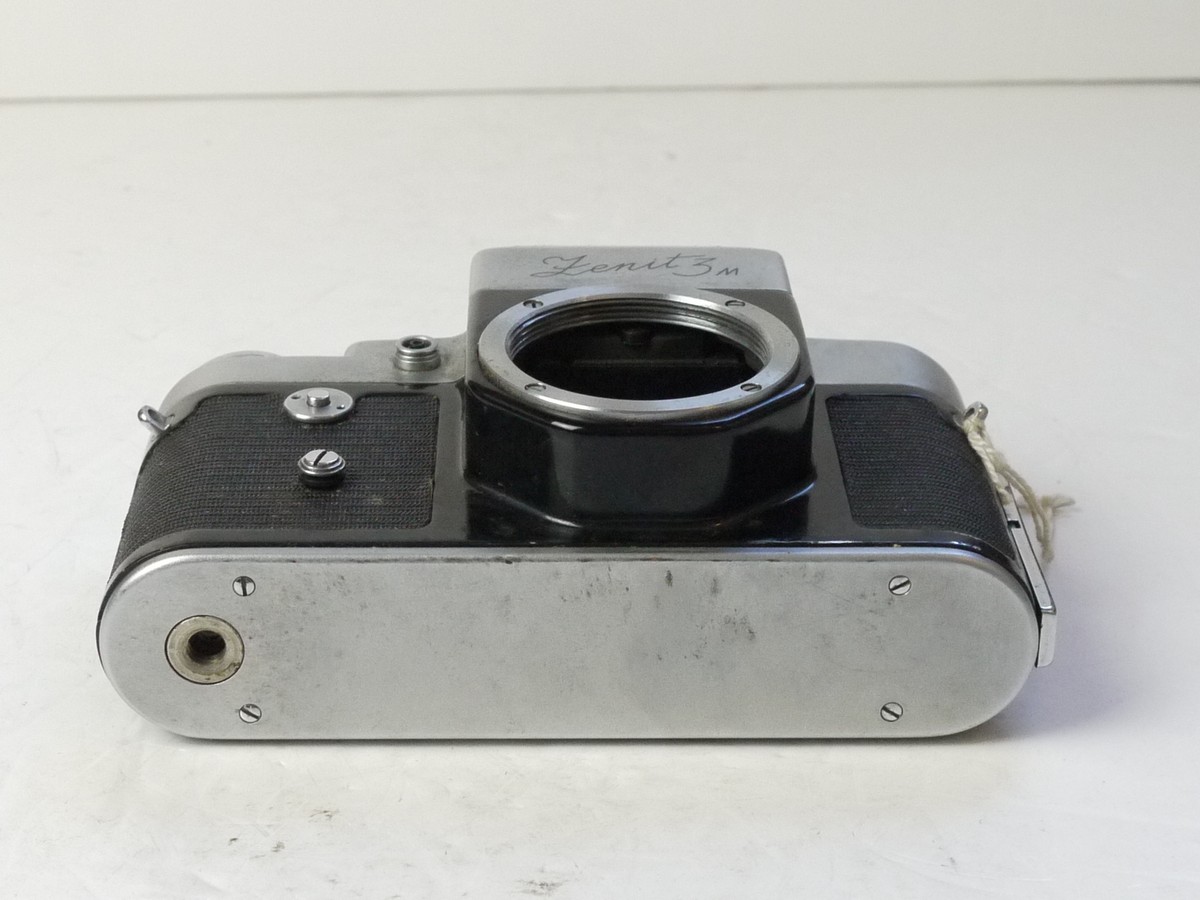 mwclassiccameras-20250815-5 Zenit 3M 35mm SLR body only, L39 screw fitting. NEEDS REPAIR/SUITABLE FOR SPARE PARTS