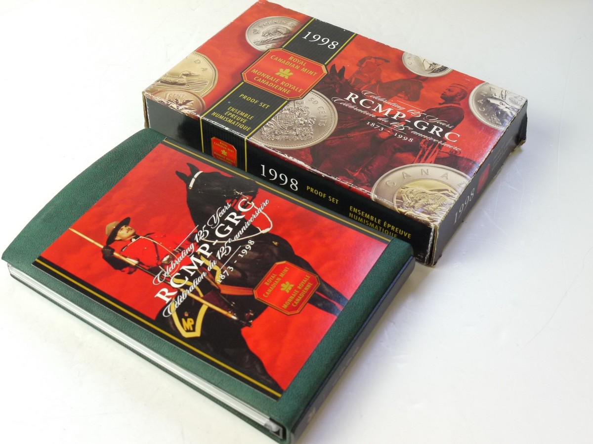 mwclassiccameras-20250815-78 Royal Canadian Mint Proof Set 1998. 8 Coins Set including the Candian Silver Dollar. With Wallet, COA, Presentation Case & Box