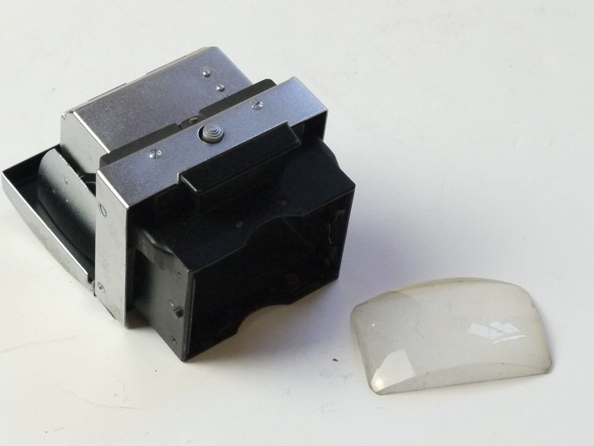 mwclassiccameras-20250822-149 Exakta Waist-Level Finder, with leatherette covering & Plain Screen