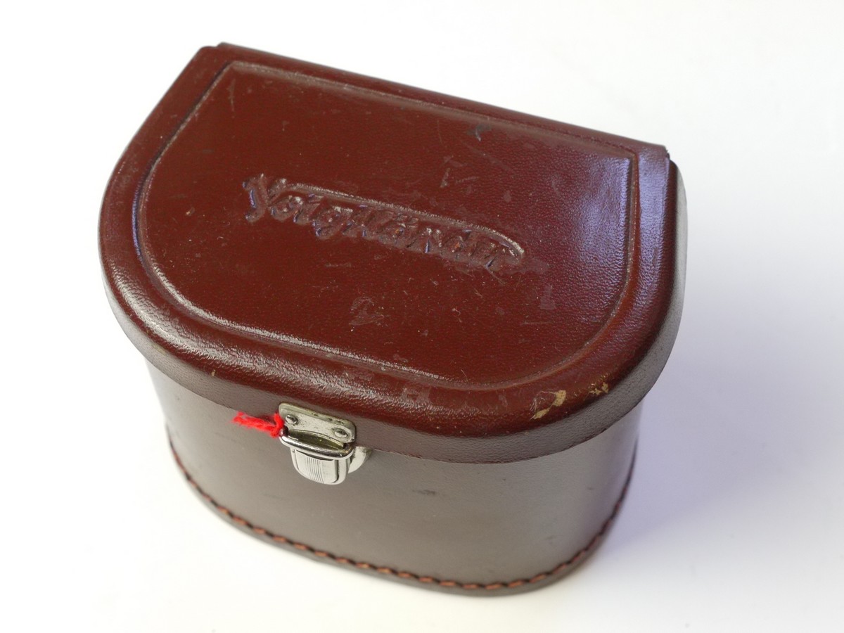 mwclassiccameras-20250822-58 Voigtlander brown leather lens case for Standard/Wide angle Bessamatic lens, with section for lens hood. 100mm x 68mm x 78mm