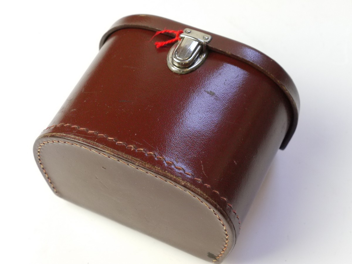 mwclassiccameras-20250822-59 Voigtlander brown leather lens case for Standard/Wide angle Bessamatic lens, with section for lens hood. 100mm x 68mm x 78mm