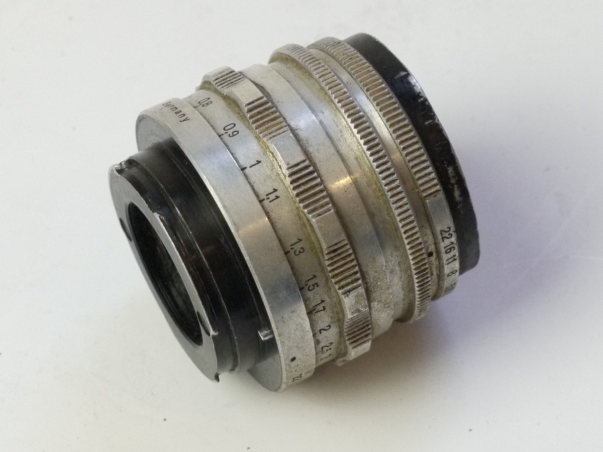 mwclassiccameras-20250822-86 Exakta Varex VX 35mm SLR with Waist-Level Finder + 50mm f2.8 Tessar manual preset lens & case base