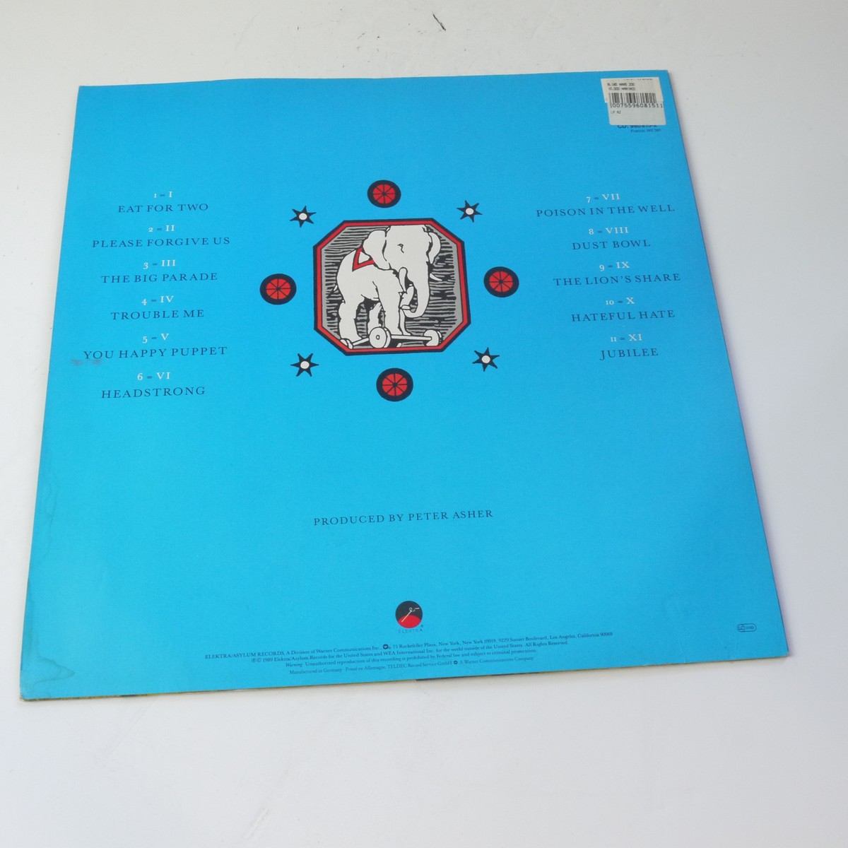 mwclassiccameras-20250829-8 10,000 Maniacs - Blind Man Zoo Vinyl LP c1989 with French/German double page insert. Elektra EKT 57.