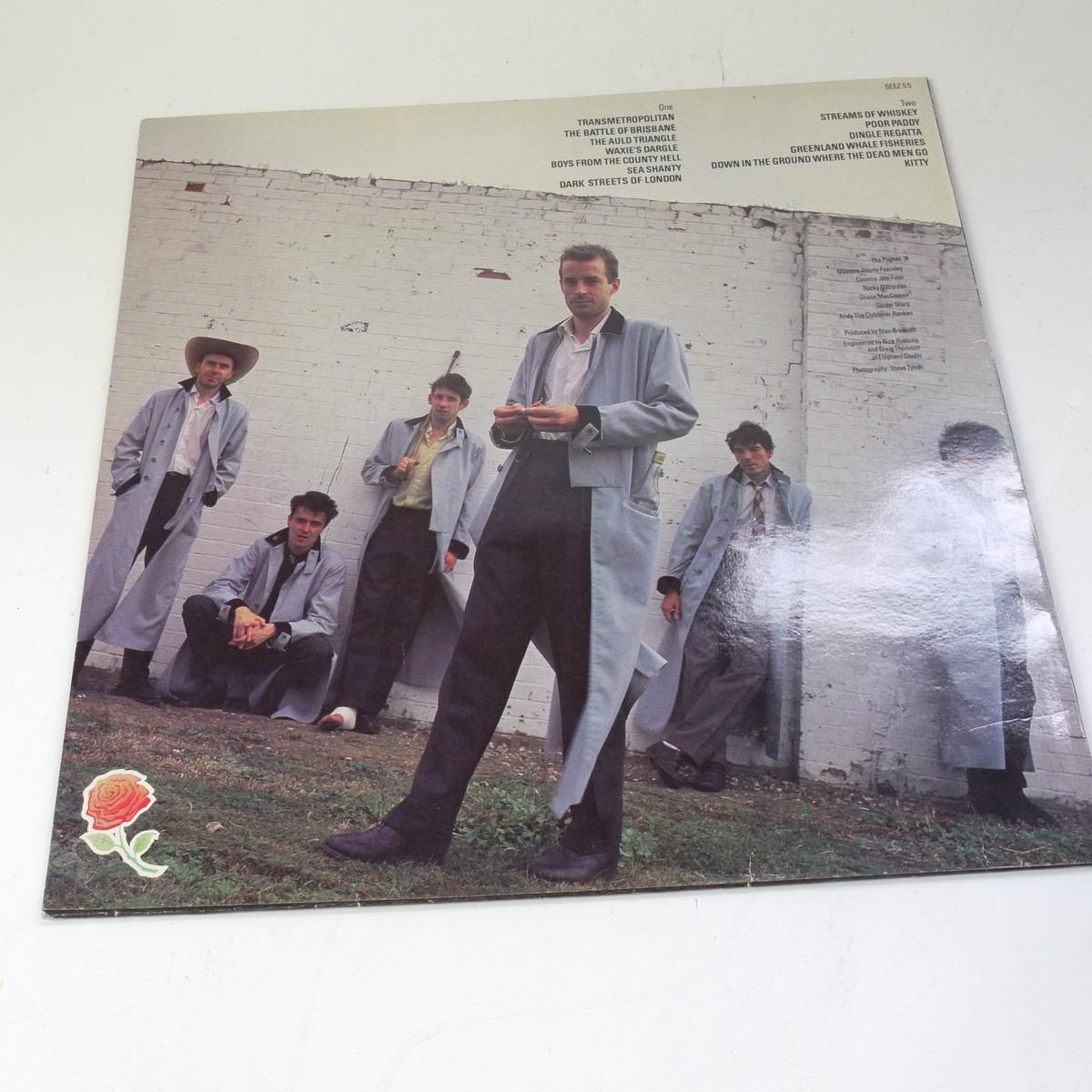 mwclassiccameras-20250829-99 The Pogues - Red Roses For Me Vinyl LP c1984. Stiff Records SEEZ 55