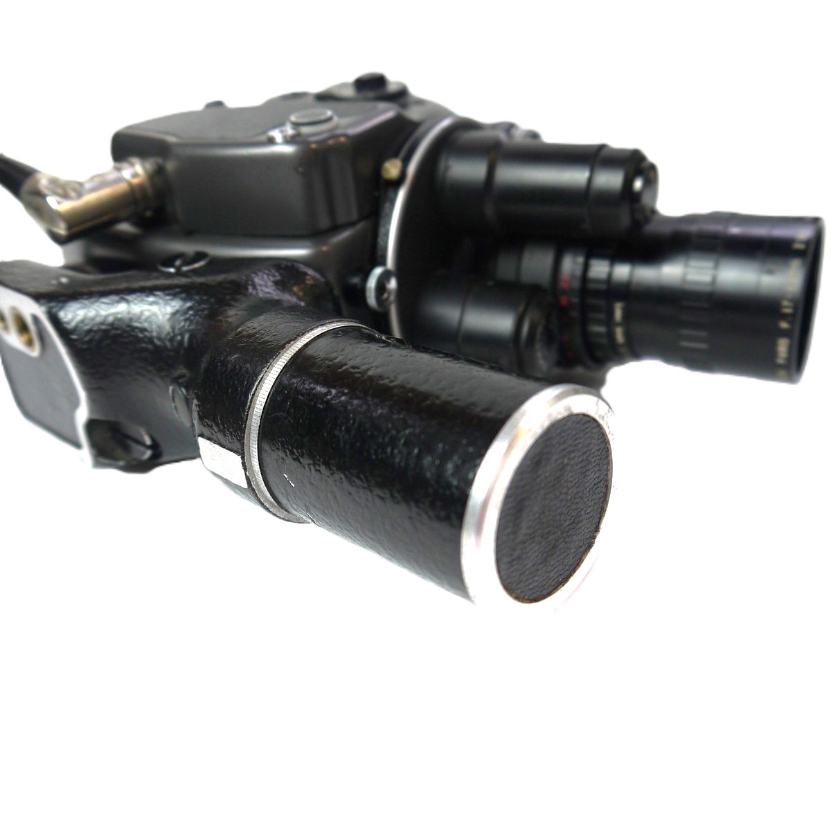 mwclassiccameras-20250926-13 Beaulieu R16 Battery Motorised 16mm Reflex camera + Angenieux 17-68mm f2.2 Zoom Type 4x17B interchangeable lens, S.7 lens ring ("4x17, 4x17.5, 4x20, 4x28"), 3 x different rubber eyecups with one fixing ring, Beaulieu Handgrip Battery, Beaulieu Battery Charger, Original Instructions & Bealieu Outfit Carrying case