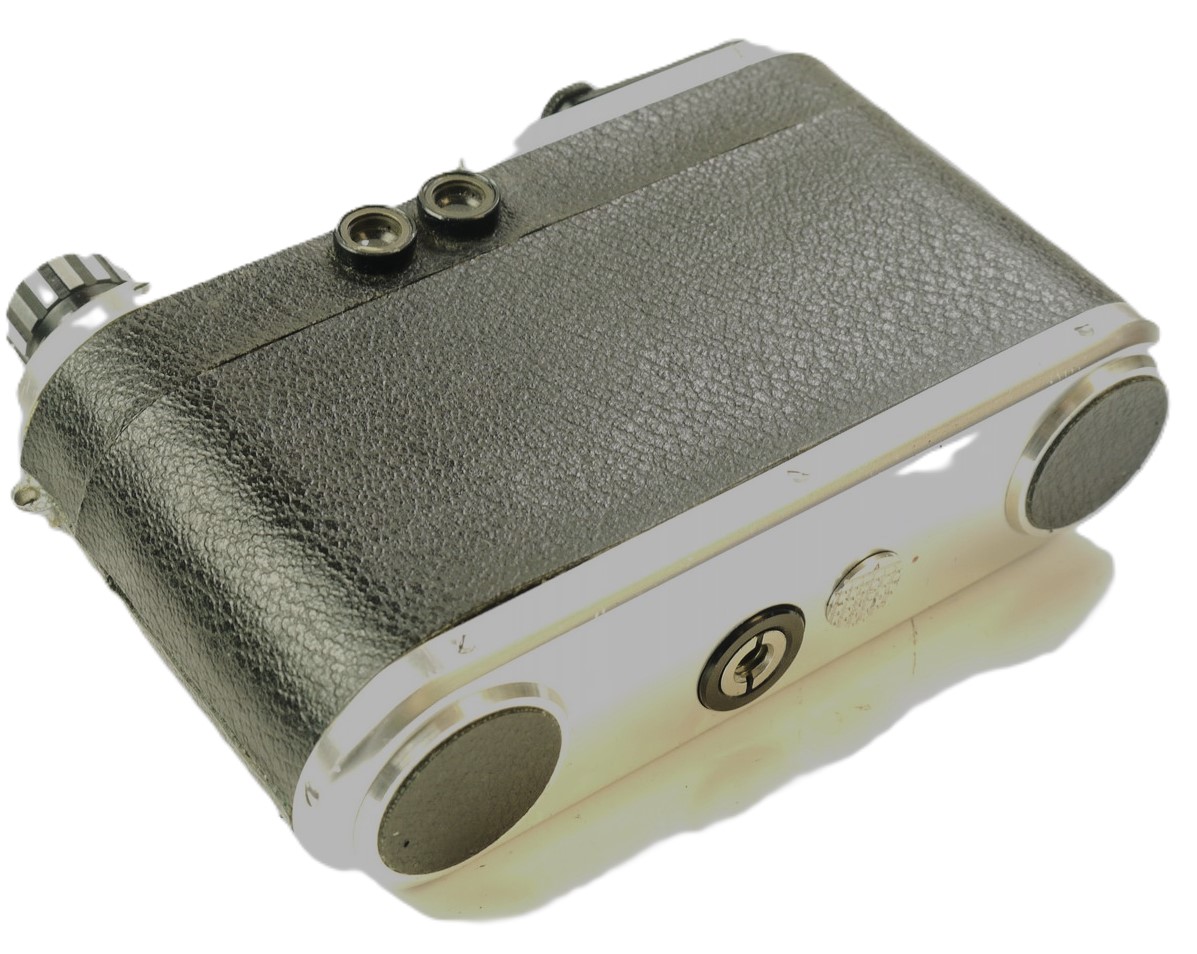 mwclassiccameras-20250926-436 Corfield Periflex Gold Star 35mm Camera, Leica, L39 screw mount, with Periscope focusing system. NON-WORKING SHUTTER/WIND-ON. Uncommon camera, worth repairing