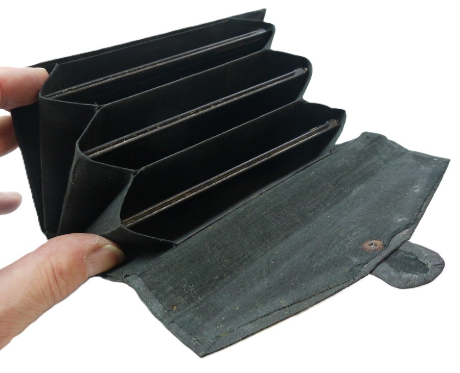 mwclassiccameras-20251010-239 Ica Set of of Three 9x12cm Cut-Film holders (760/14) in ICA Concertina folding Case