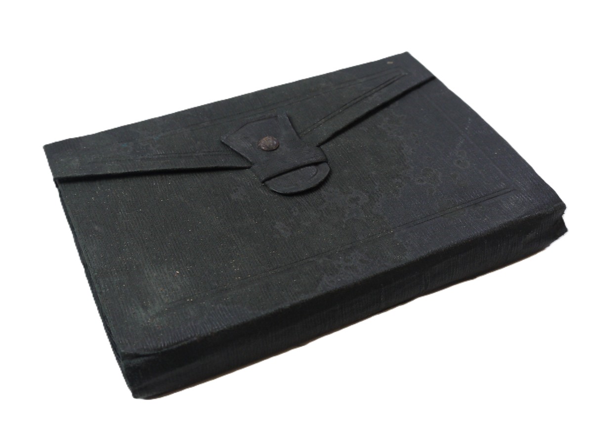 mwclassiccameras-20251010-242 Ica Set of of Three 9x12cm Cut-Film holders (760/14) in ICA Concertina folding Case