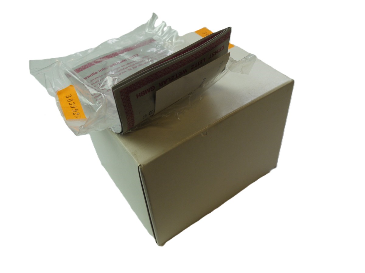 mwclassiccameras-20251017-83 Leitz Red & White Box for 28mm f2.8 Elmarit-R lens Guaranteed paper & inside packaging