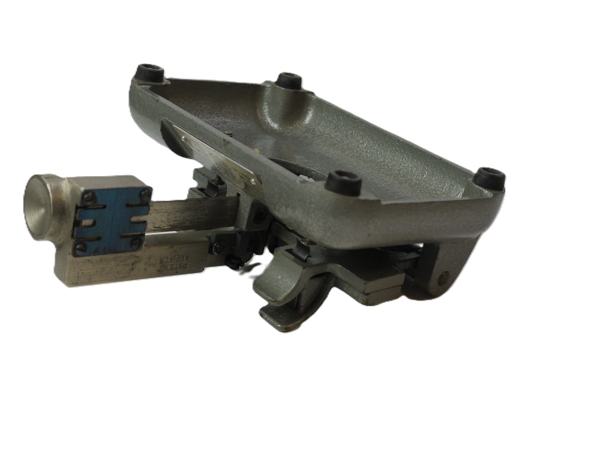mwclassiccameras-20251017-94 Premier 16mm De Luxe Joiner with Automatic Film Scraper, with Original Instructions & Box