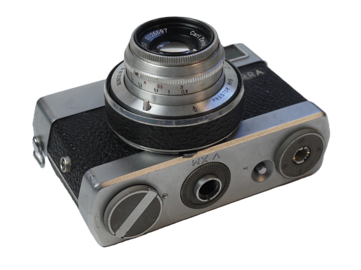 mwclassiccameras-20251024-10 Werra I 35mm Viewfinder Camera c1950's (Straight-Edged shape) with 50mm f2.8 Tessar fixed lens + Werra Reversible Lens Hood & Hoya 30.5mm Screw-in Skylight 1A filter