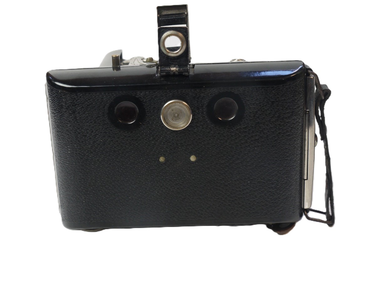 mwclassiccameras-20251024-136 Wirgin Wirginex Baky 6x4.5 on 120 Black Bakelite folding camera c1956 with folding Albada Finder & Rodenstock 7.5cm f2.9 Trinar Anastigmat lens in Compur shutter