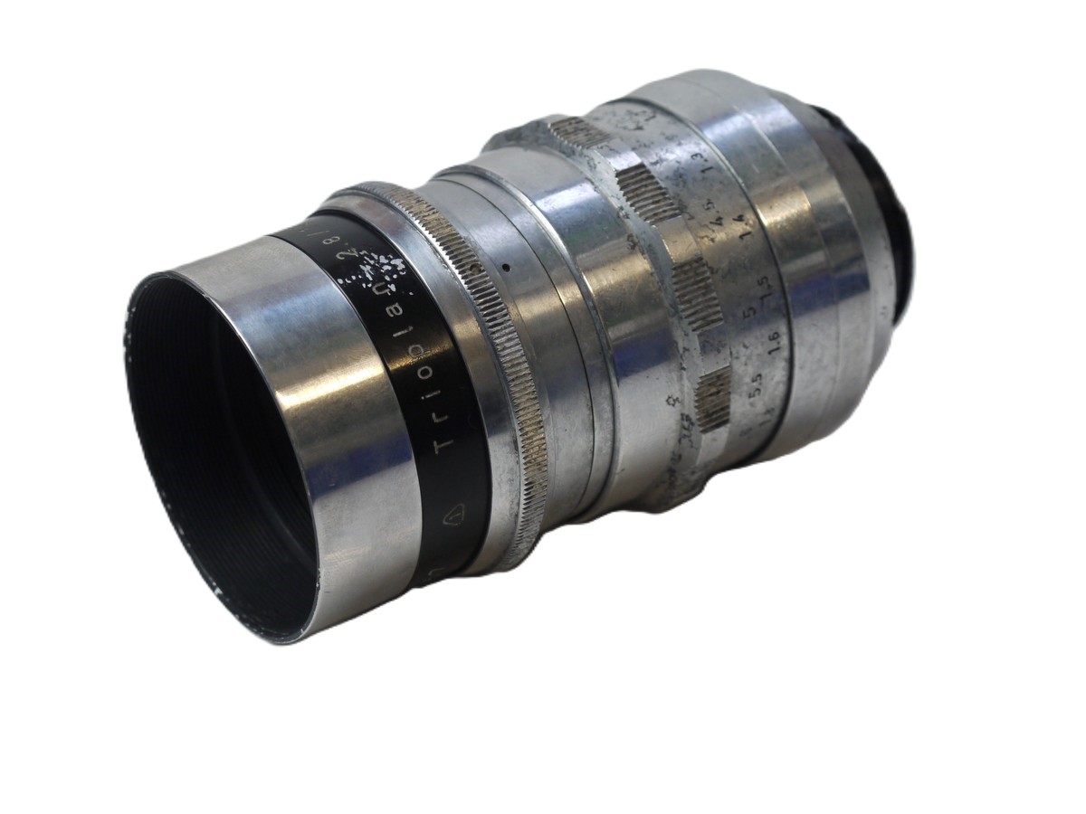 mwclassiccameras-20251107-136 Meyer Optik 100mm f2.8 Trioplan coated chrome manual Exakta mount lens