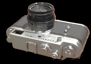 Zorki 4K Leica Copy + 50mm f2 Jupiter-8 black L39 Rangefinder coupled lens & ER case