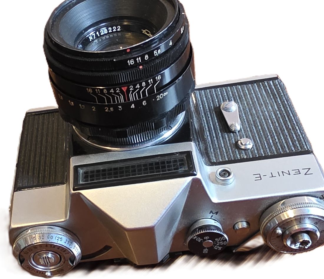 mwc20260109-100 Zenit E 35mm SLR, Selenium metered + 58mm f2 Helios 44-2 M42 screw mount lens & ER Case