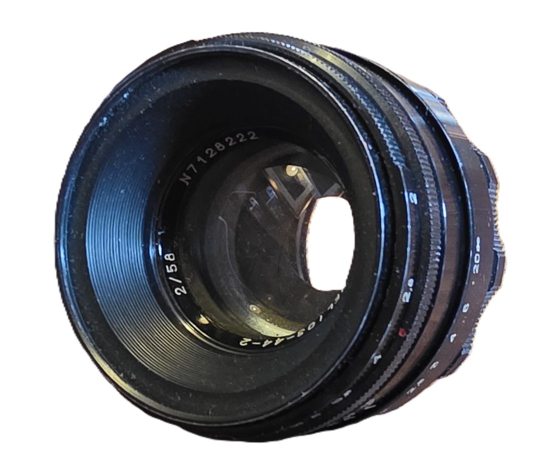 mwc20260109-106 Zenit E 35mm SLR, Selenium metered + 58mm f2 Helios 44-2 M42 screw mount lens & ER Case