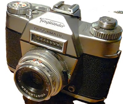 Voigtlander Bessamatic 35mm Selenium Metered SLR + 50mm f2.8 Color-Skopar interchangeable Deckel mount lens
