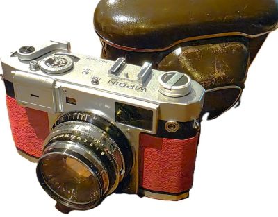 Royal Wirgin 19e 35mm Coupled Rangefinder Selenium metered camera with RED covering & 45mm f1.9 Tominor lens, Clear filter & ER case. UNCOMMON