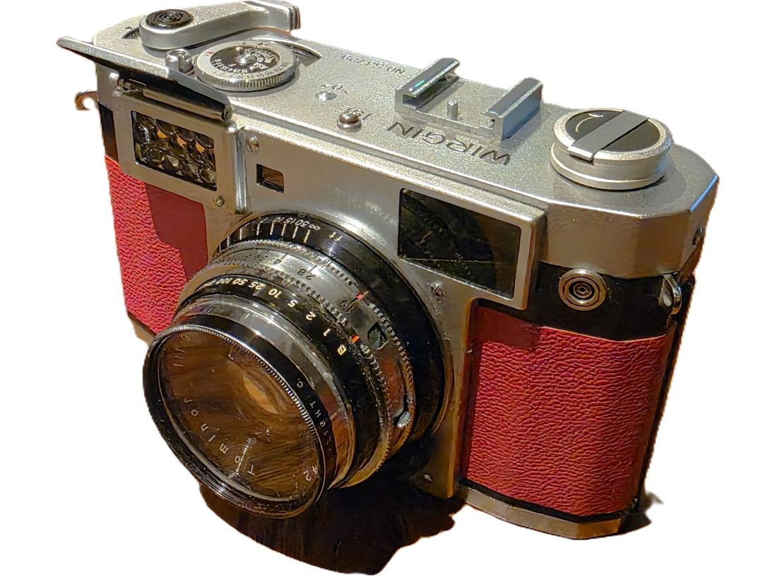 mwc20260213-128 Royal Wirgin 19e 35mm Coupled Rangefinder Selenium metered camera with RED covering & 45mm f1.9 Tominor lens, Clear filter & ER case. UNCOMMON