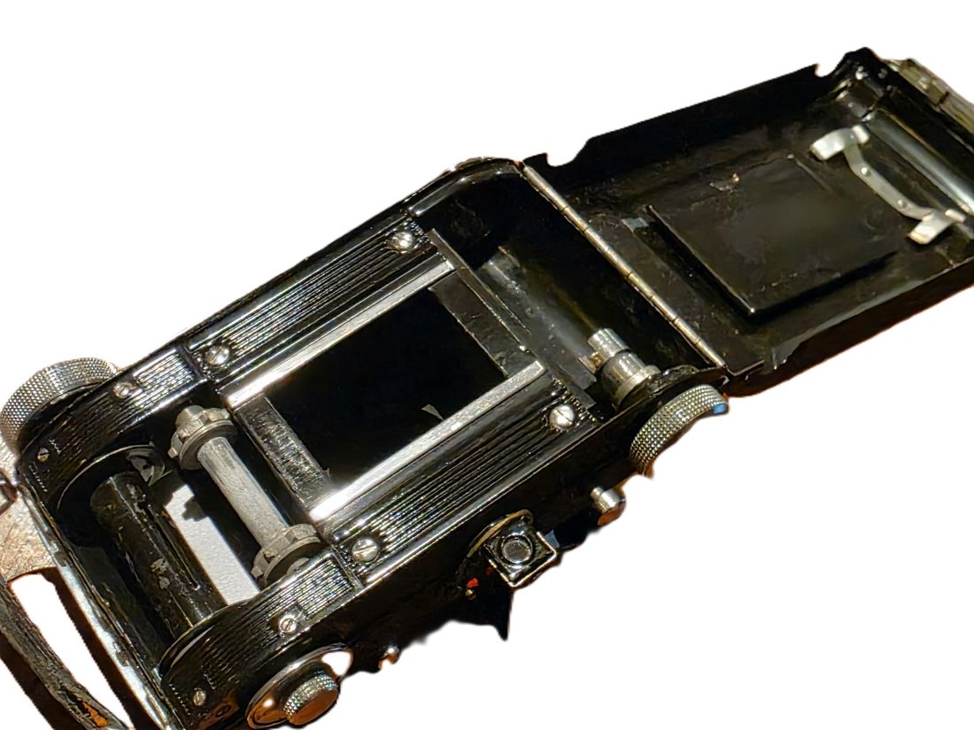 mwc20260213-138 Balda Baldini 35mm folding camera, black, with 5cm f3.5 Tessar lens in Compur-Rapid shutter