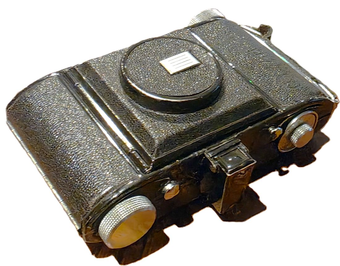 mwc20260213-139 Balda Baldini 35mm folding camera, black, with 5cm f3.5 Tessar lens in Compur-Rapid shutter