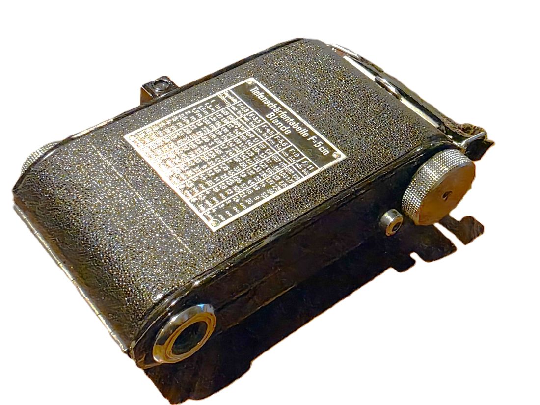 mwc20260213-140 Balda Baldini 35mm folding camera, black, with 5cm f3.5 Tessar lens in Compur-Rapid shutter