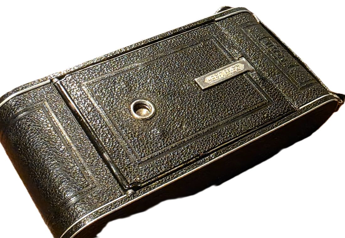 mwc20260213-144 Zeiss Ikon Cocarette 6x9 folding camera with 10.5cm f4.5 Tessar lens in Compur shutter