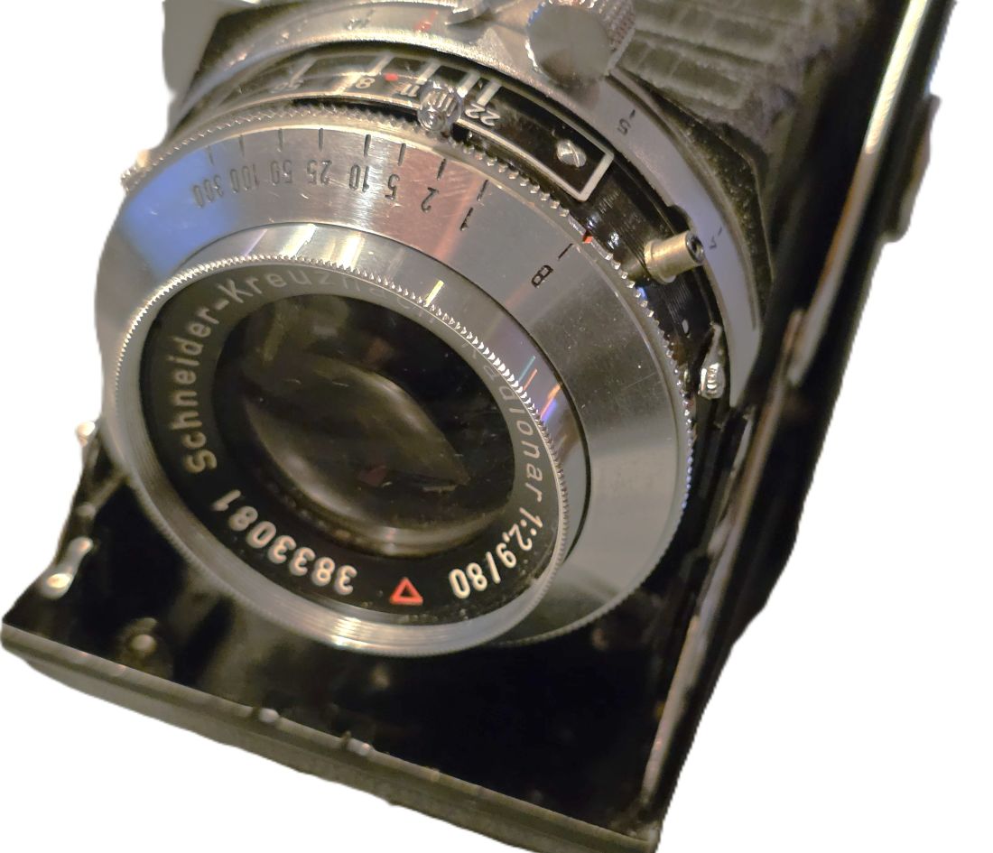 mwc20260213-16 Balda Super Baldax 6x6 folding Coupled Rangefinder camera with Schneider 80mm f2.9 Radionar lens in Prontor-SVS shutter + ER case