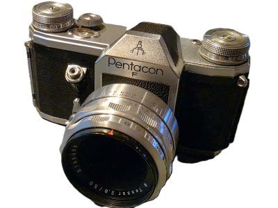 Pentacon F 35mm SLR + Carl Zeiss Jena 50mm f2.8 coated chrome lens, Pre-Set M42 screw mount
