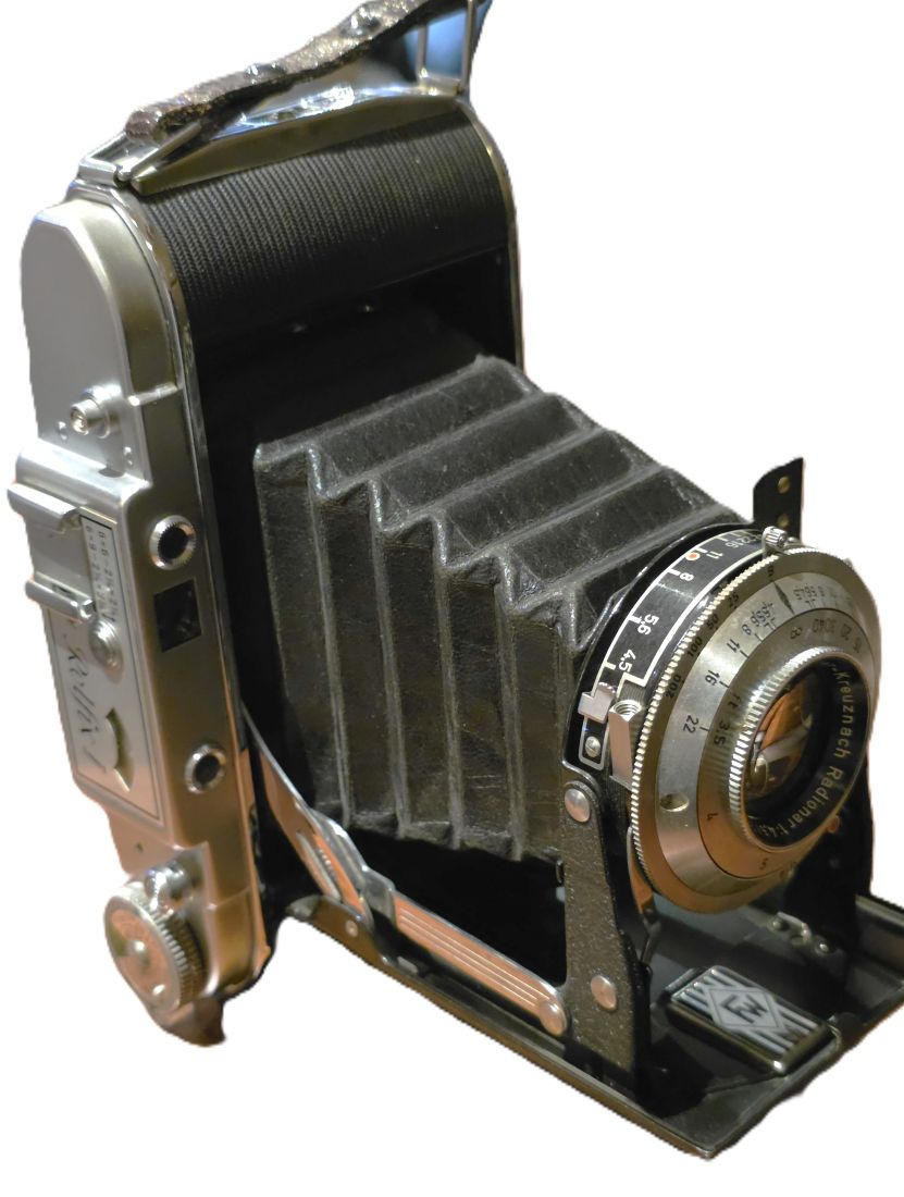 mwc20260213-94 Franka Rolfix I 6x9/6x6 folding uncoupled rangefinder camera with Schneider 105mm f4.5 Radionar lens in Pronto shutter + ER case