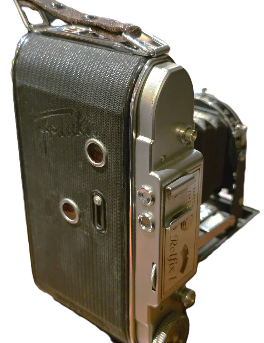 mwc20260213-97 Franka Rolfix I 6x9/6x6 folding uncoupled rangefinder camera with Schneider 105mm f4.5 Radionar lens in Pronto shutter + ER case